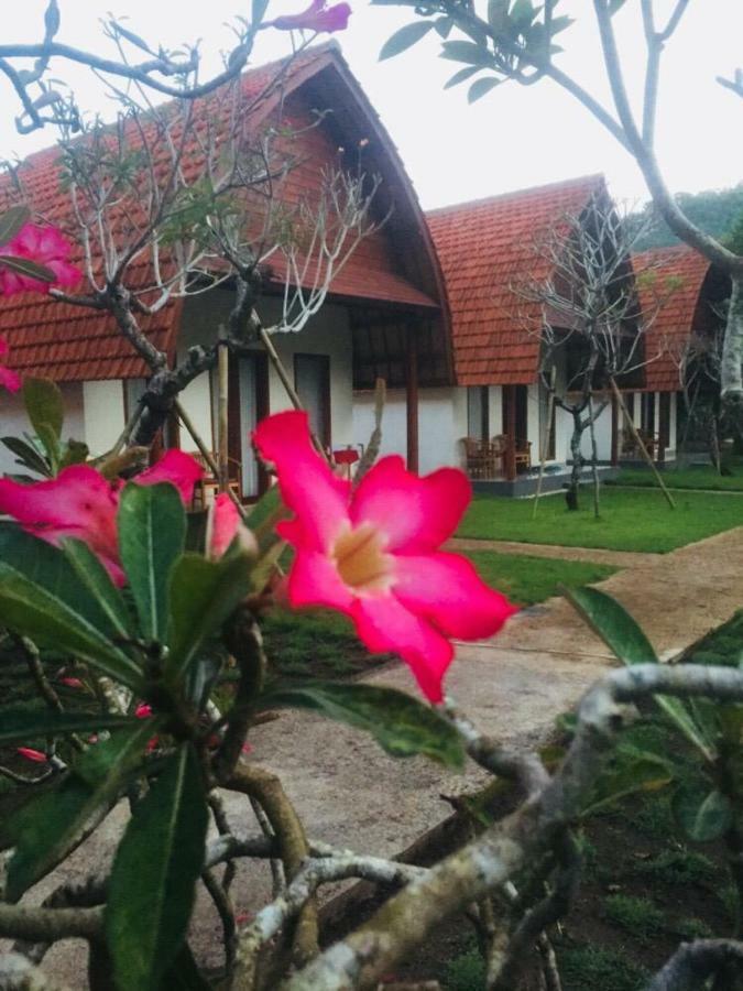 The Tinsi Hotel Toyapakeh Exterior foto